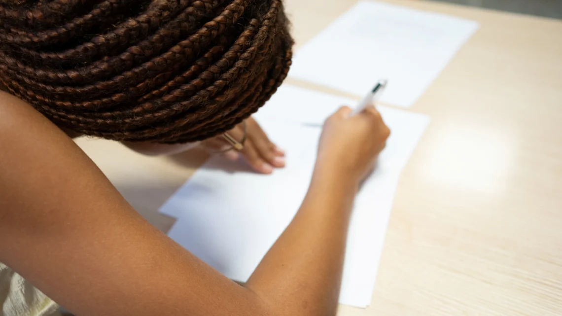 Writing a will and organising legal papers